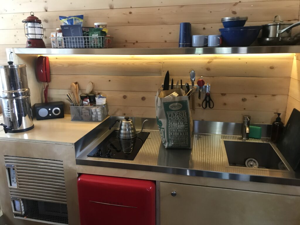 getaway tiny cabin rental