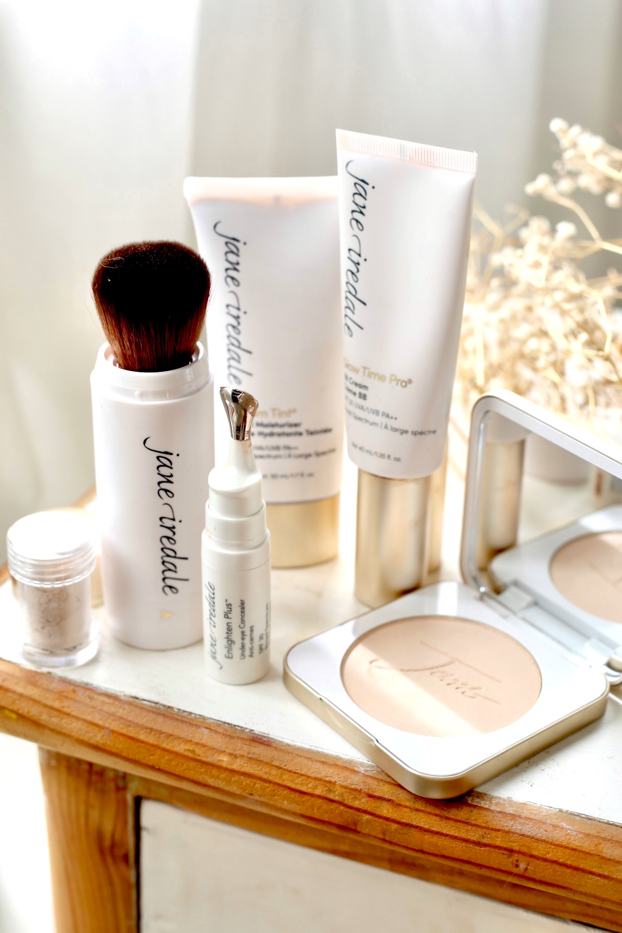 smeltet sygdom Portræt Jane Iredale Foundation Review - Organic Beauty Lover