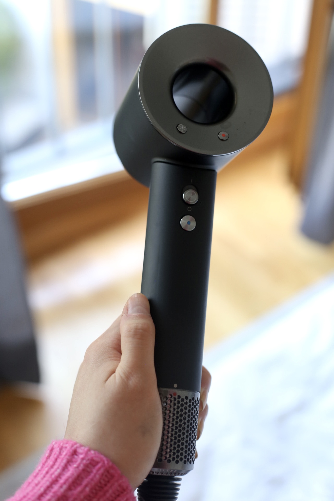 forfængelighed det tvivler jeg på Opførsel Dyson Supersonic Hair Dryer Review: Is It Worth It? 2023 - Organic Beauty  Lover