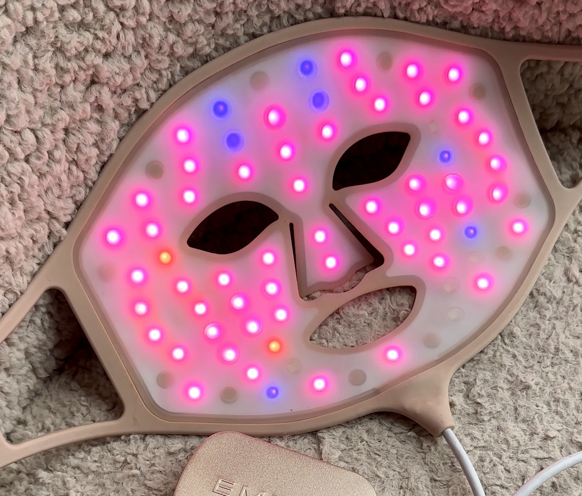 ember light therapy mask